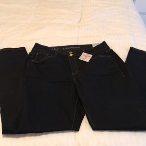 Lane Bryant Dark Rinse Straight Jeans. Size 14